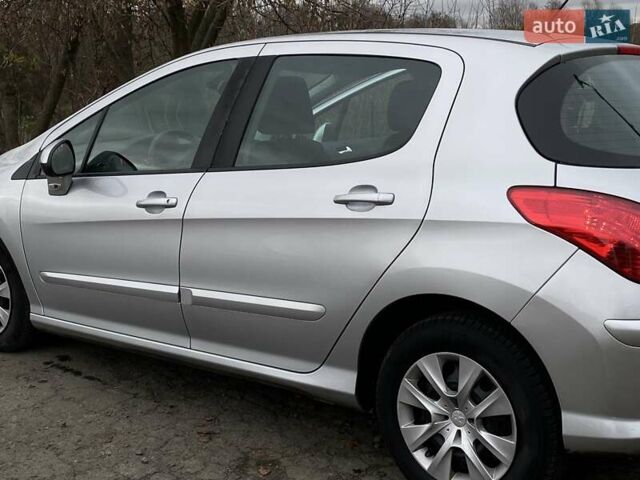 Сірий Пежо 308, об'ємом двигуна 1.6 л та пробігом 189 тис. км за 6400 $, фото 2 на Automoto.ua