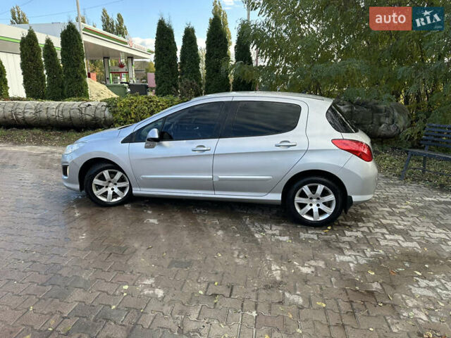 Серый Пежо 308, объемом двигателя 1.6 л и пробегом 219 тыс. км за 4750 $, фото 3 на Automoto.ua