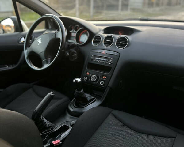 Сірий Пежо 308, об'ємом двигуна 1.6 л та пробігом 229 тис. км за 4999 $, фото 39 на Automoto.ua