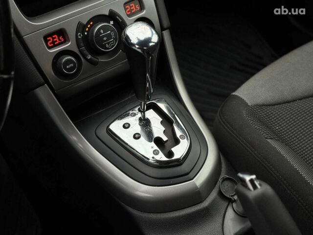 Пежо 308 2011 в Киеве на Automoto.ua Серый Пежо 308, объемом двигателя 1.6 л и пробегом 182 тыс. км за 6790 $, фото 24 на Automoto.ua