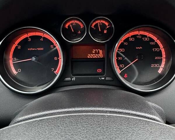 Серый Пежо 308, объемом двигателя 1.6 л и пробегом 220 тыс. км за 4900 $, фото 26 на Automoto.ua