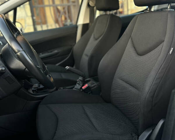 Сірий Пежо 308, об'ємом двигуна 1.6 л та пробігом 229 тис. км за 4999 $, фото 26 на Automoto.ua