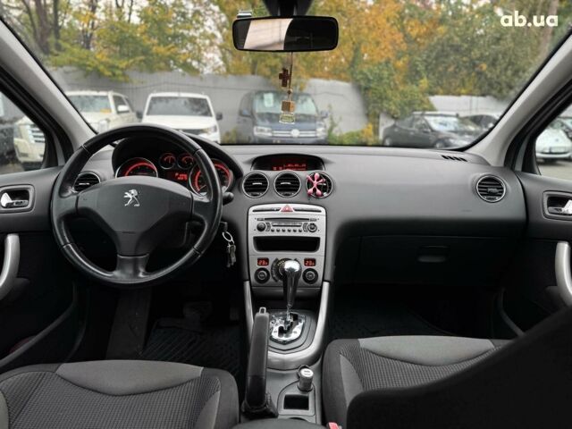 Пежо 308 2011 в Киеве на Automoto.ua Серый Пежо 308, объемом двигателя 1.6 л и пробегом 182 тыс. км за 6790 $, фото 35 на Automoto.ua