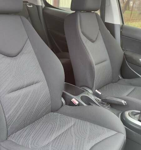 Серый Пежо 308, объемом двигателя 1.4 л и пробегом 175 тыс. км за 6700 $, фото 13 на Automoto.ua