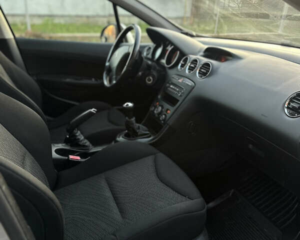 Сірий Пежо 308, об'ємом двигуна 1.6 л та пробігом 229 тис. км за 4999 $, фото 40 на Automoto.ua