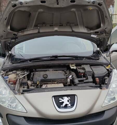 Серый Пежо 308, объемом двигателя 1.4 л и пробегом 175 тыс. км за 6700 $, фото 18 на Automoto.ua