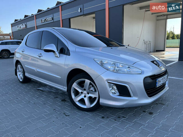 Серый Пежо 308, объемом двигателя 1.6 л и пробегом 191 тыс. км за 6800 $, фото 1 на Automoto.ua