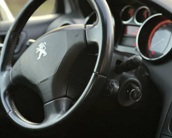 Сірий Пежо 308, об'ємом двигуна 1.6 л та пробігом 229 тис. км за 4999 $, фото 38 на Automoto.ua