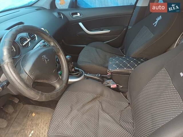 Сірий Пежо 308, об'ємом двигуна 1.6 л та пробігом 395 тис. км за 3500 $, фото 6 на Automoto.ua