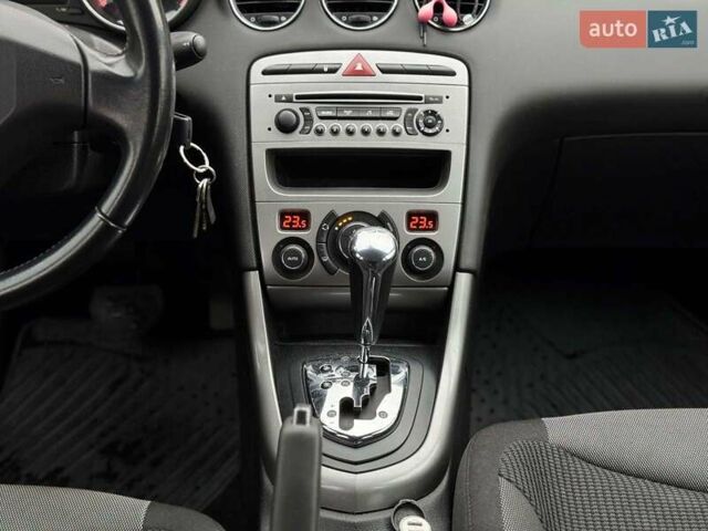 Сірий Пежо 308, об'ємом двигуна 1.6 л та пробігом 182 тис. км за 6790 $, фото 37 на Automoto.ua