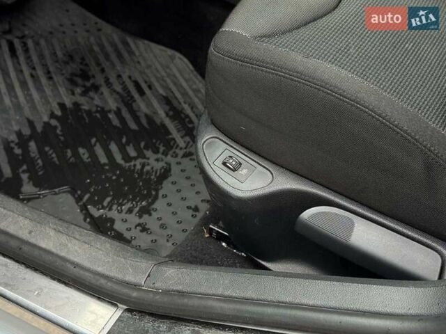 Сірий Пежо 308, об'ємом двигуна 1.6 л та пробігом 182 тис. км за 6790 $, фото 20 на Automoto.ua
