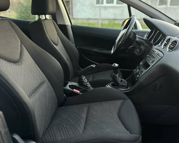 Сірий Пежо 308, об'ємом двигуна 1.6 л та пробігом 229 тис. км за 4999 $, фото 42 на Automoto.ua