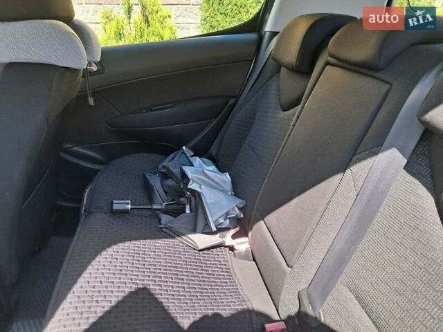 Серый Пежо 308, объемом двигателя 1.6 л и пробегом 250 тыс. км за 6999 $, фото 5 на Automoto.ua
