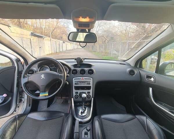 Серый Пежо 308, объемом двигателя 1.6 л и пробегом 142 тыс. км за 4500 $, фото 21 на Automoto.ua