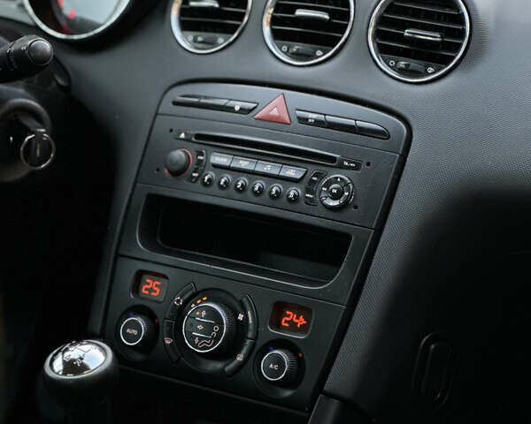 Сірий Пежо 308, об'ємом двигуна 1.6 л та пробігом 229 тис. км за 4999 $, фото 37 на Automoto.ua