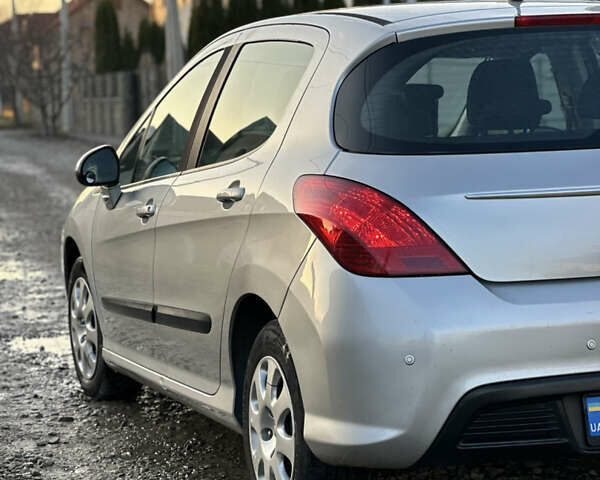 Сірий Пежо 308, об'ємом двигуна 1.6 л та пробігом 229 тис. км за 4999 $, фото 21 на Automoto.ua