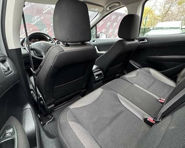 Серый Пежо 308, объемом двигателя 1.6 л и пробегом 220 тыс. км за 4900 $, фото 16 на Automoto.ua