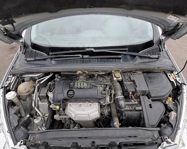 Серый Пежо 308, объемом двигателя 1.6 л и пробегом 220 тыс. км за 4900 $, фото 31 на Automoto.ua