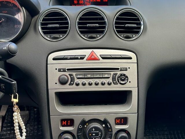 Серый Пежо 308, объемом двигателя 1.6 л и пробегом 219 тыс. км за 4750 $, фото 7 на Automoto.ua