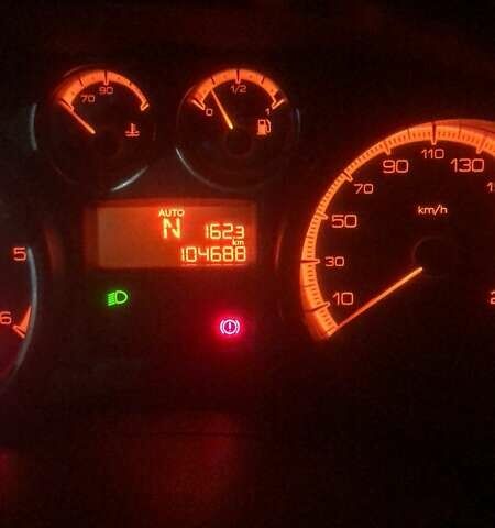 Серый Пежо 308, объемом двигателя 1.6 л и пробегом 105 тыс. км за 6700 $, фото 1 на Automoto.ua