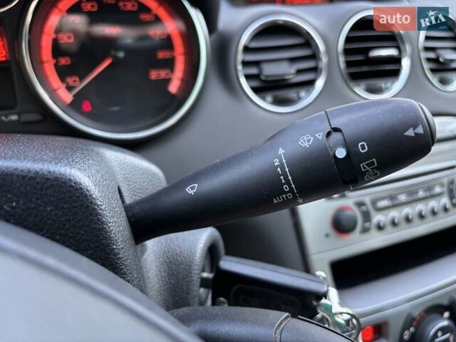 Серый Пежо 308, объемом двигателя 1.6 л и пробегом 47 тыс. км за 8199 $, фото 36 на Automoto.ua