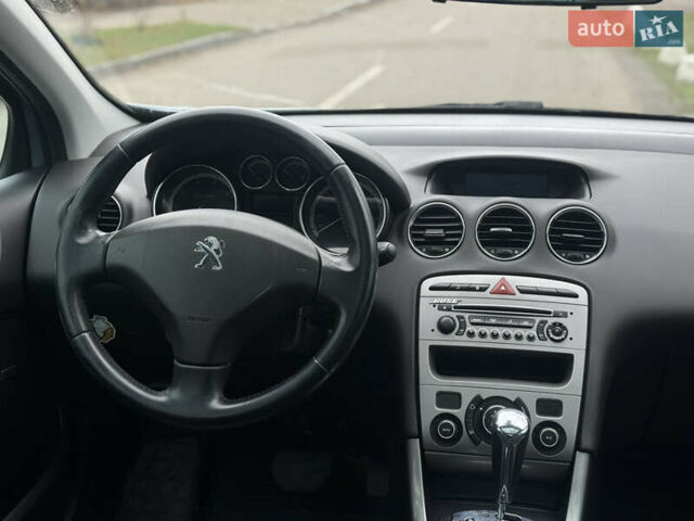 Серый Пежо 308, объемом двигателя 1.6 л и пробегом 147 тыс. км за 6700 $, фото 12 на Automoto.ua