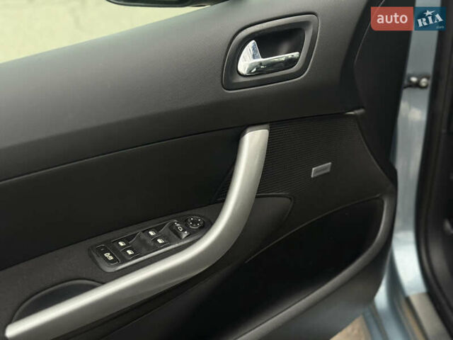 Серый Пежо 308, объемом двигателя 1.6 л и пробегом 147 тыс. км за 6700 $, фото 17 на Automoto.ua