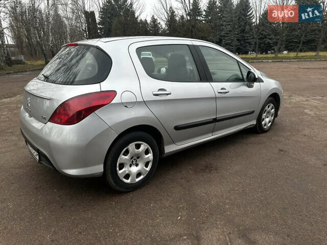 Серый Пежо 308, объемом двигателя 1.6 л и пробегом 257 тыс. км за 4500 $, фото 9 на Automoto.ua