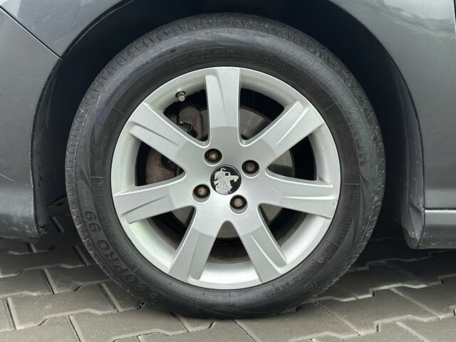 Серый Пежо 308, объемом двигателя 1.6 л и пробегом 127 тыс. км за 6999 $, фото 21 на Automoto.ua