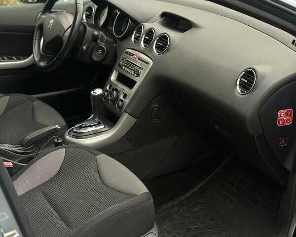 Серый Пежо 308, объемом двигателя 1.6 л и пробегом 147 тыс. км за 6700 $, фото 15 на Automoto.ua