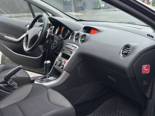 Серый Пежо 308, объемом двигателя 1.6 л и пробегом 127 тыс. км за 6999 $, фото 10 на Automoto.ua