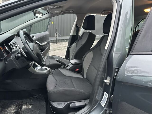 Серый Пежо 308, объемом двигателя 1.6 л и пробегом 127 тыс. км за 6999 $, фото 7 на Automoto.ua