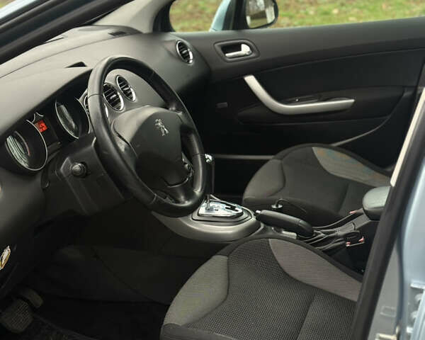 Серый Пежо 308, объемом двигателя 1.6 л и пробегом 147 тыс. км за 6700 $, фото 18 на Automoto.ua