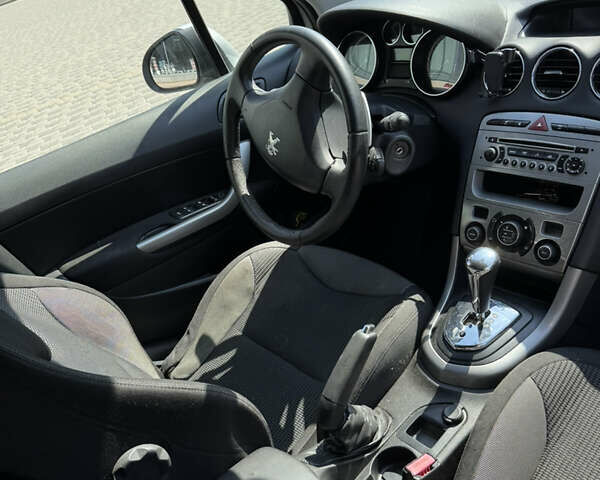Серый Пежо 308, объемом двигателя 1.56 л и пробегом 229 тыс. км за 6659 $, фото 15 на Automoto.ua