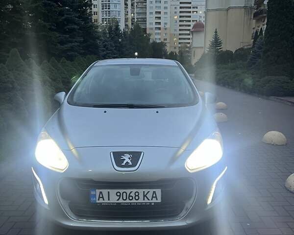 Сірий Пежо 308, об'ємом двигуна 1.6 л та пробігом 185 тис. км за 8000 $, фото 9 на Automoto.ua