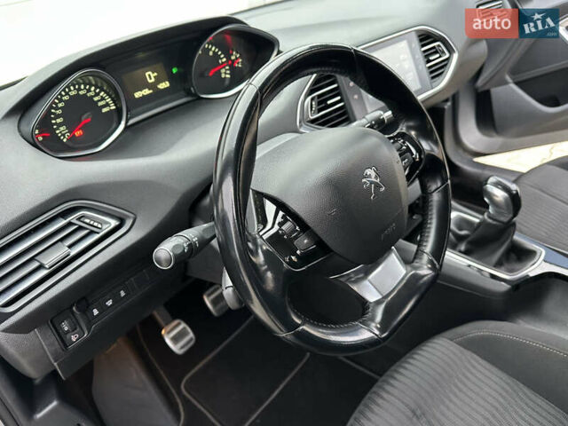 Сірий Пежо 308, об'ємом двигуна 1.6 л та пробігом 120 тис. км за 9700 $, фото 64 на Automoto.ua