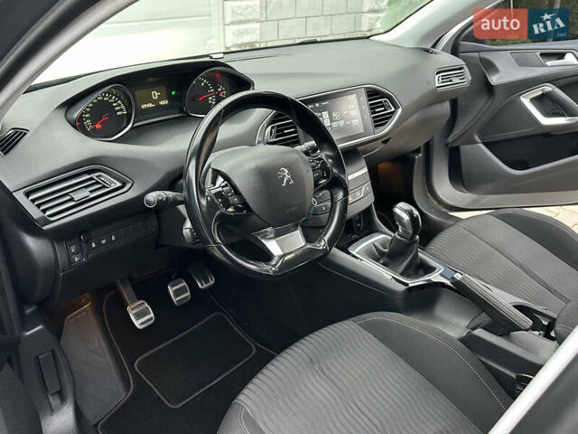 Сірий Пежо 308, об'ємом двигуна 1.6 л та пробігом 120 тис. км за 9700 $, фото 60 на Automoto.ua