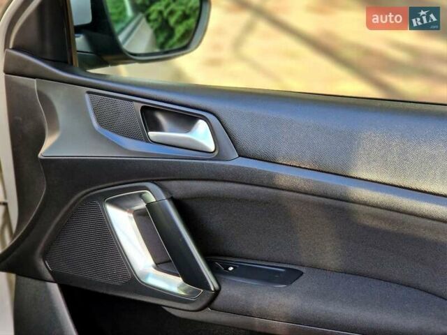 Сірий Пежо 308, об'ємом двигуна 1.6 л та пробігом 95 тис. км за 8600 $, фото 68 на Automoto.ua