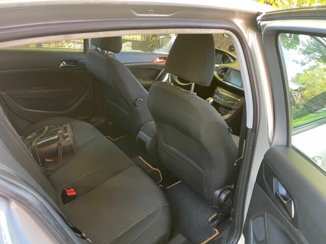 Серый Пежо 308, объемом двигателя 1.6 л и пробегом 364 тыс. км за 7030 $, фото 15 на Automoto.ua