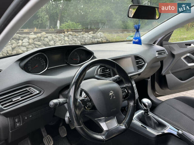 Серый Пежо 308, объемом двигателя 1.56 л и пробегом 218 тыс. км за 9700 $, фото 10 на Automoto.ua