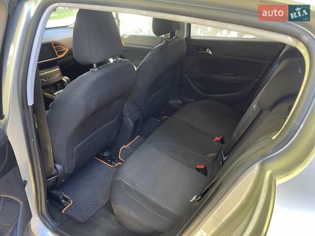 Сірий Пежо 308, об'ємом двигуна 1.56 л та пробігом 364 тис. км за 6500 $, фото 11 на Automoto.ua