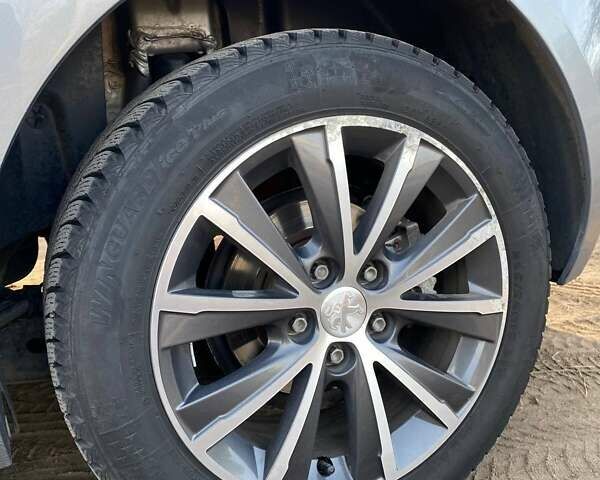 Серый Пежо 308, объемом двигателя 1.5 л и пробегом 107 тыс. км за 11900 $, фото 43 на Automoto.ua