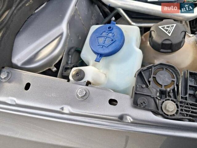 Серый Пежо 308, объемом двигателя 1.5 л и пробегом 84 тыс. км за 15400 $, фото 46 на Automoto.ua