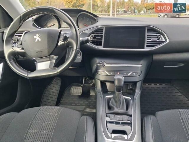 Серый Пежо 308, объемом двигателя 1.5 л и пробегом 84 тыс. км за 15400 $, фото 32 на Automoto.ua