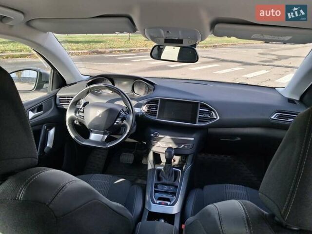 Серый Пежо 308, объемом двигателя 1.5 л и пробегом 84 тыс. км за 15400 $, фото 59 на Automoto.ua