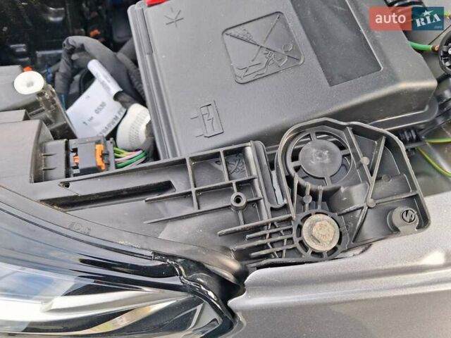 Серый Пежо 308, объемом двигателя 1.5 л и пробегом 84 тыс. км за 15400 $, фото 47 на Automoto.ua