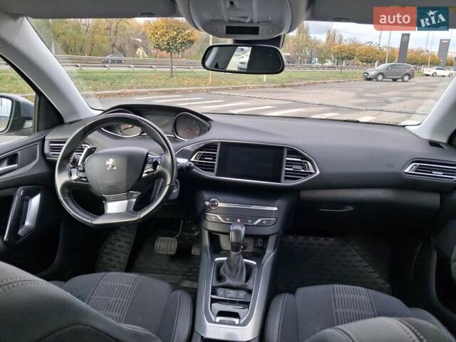 Серый Пежо 308, объемом двигателя 1.5 л и пробегом 84 тыс. км за 15400 $, фото 31 на Automoto.ua