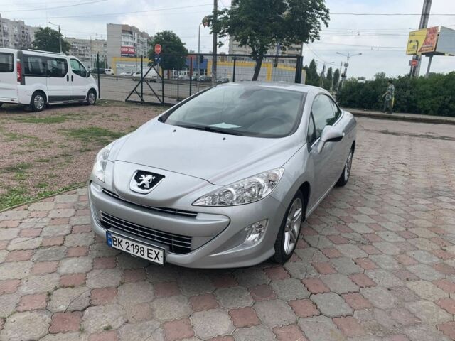 Серый Пежо 308, объемом двигателя 1.6 л и пробегом 119 тыс. км за 6800 $, фото 6 на Automoto.ua