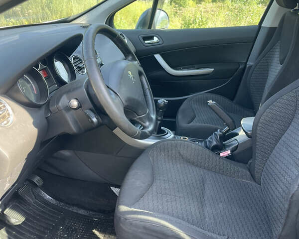 Пежо 308 2008 в Львове на Automoto.ua Серый Пежо 308, объемом двигателя 1.6 л и пробегом 289 тыс. км за 4000 $, фото 25 на Automoto.ua