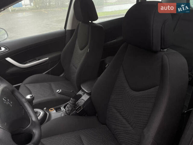 Сірий Пежо 308, об'ємом двигуна 1.6 л та пробігом 269 тис. км за 4444 $, фото 41 на Automoto.ua